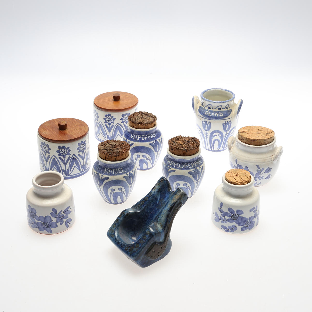 OBJETOS CERÁMICOS. 10 piezas.