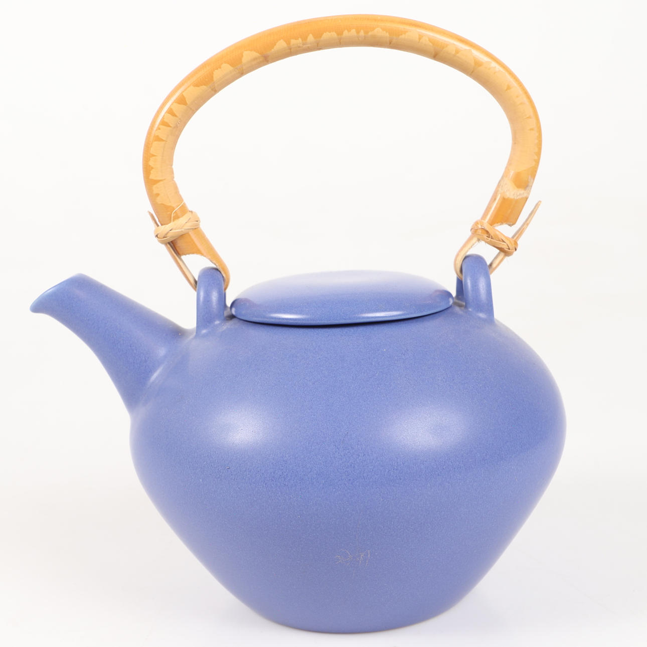 MARIE LOUISE HELLGREN. Tekanna, stengods, Höganäs keramik.