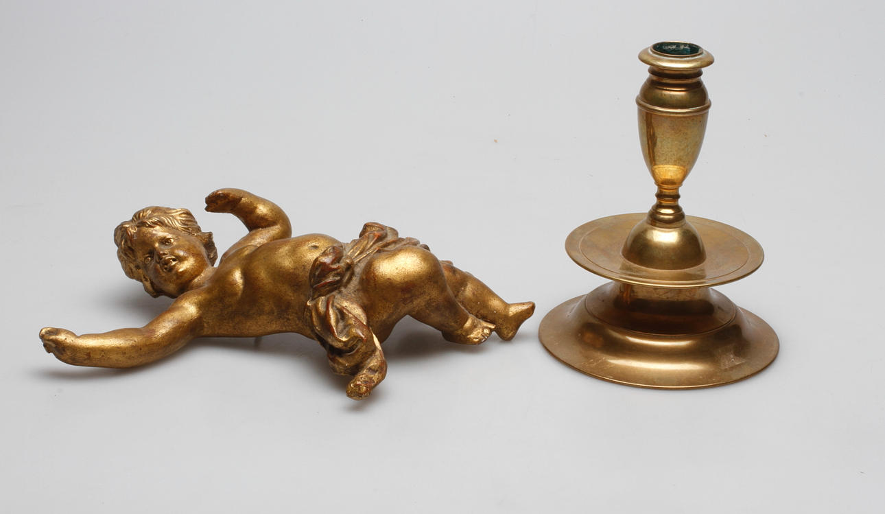 SKULPTUR OCH LJUSSTAKE, barockstil, 1900-tal.