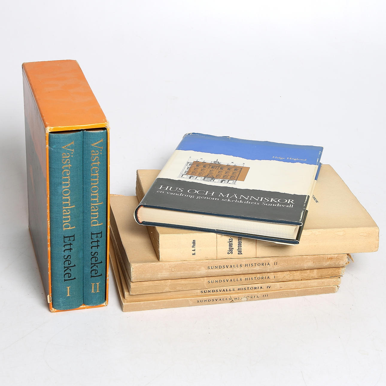 BÖCKER, om Sundsvall. Bl.a. Sundsvalls Historia 4 volymer. Åren 1621 - 1803.