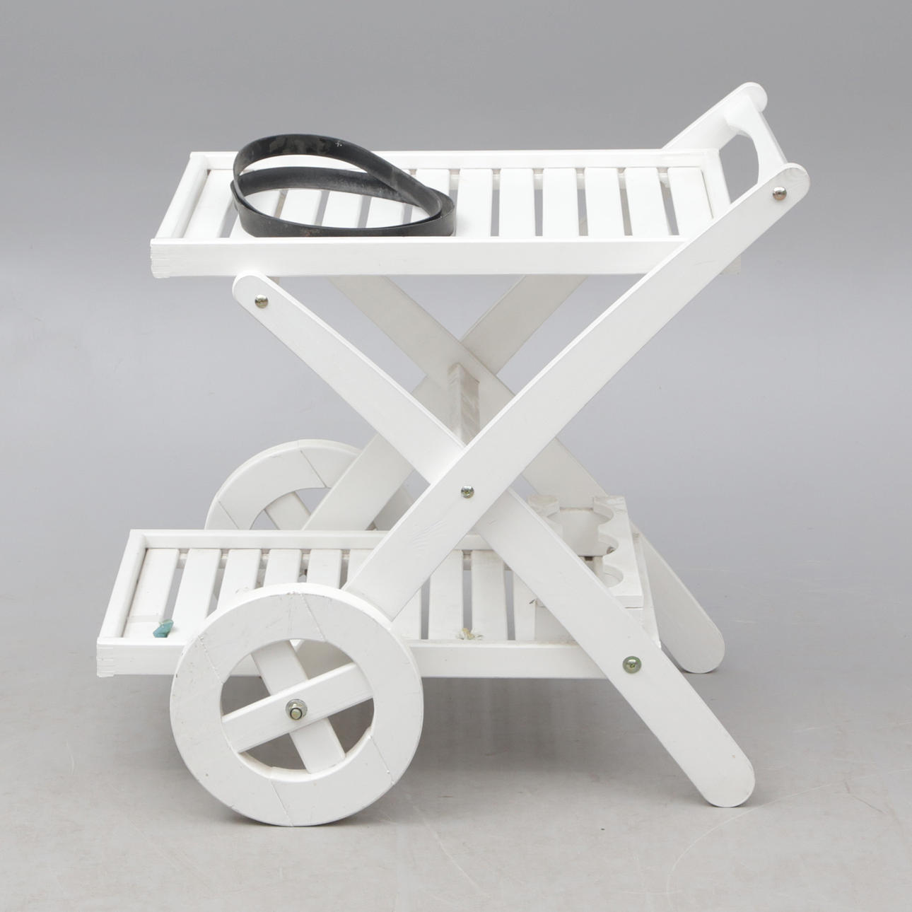 PUINEN TARJOILUVAUNU.