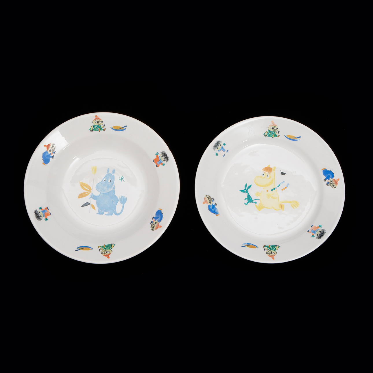 MUMIN. Tallrikar, 2 st, Arabia, 1950-tal.