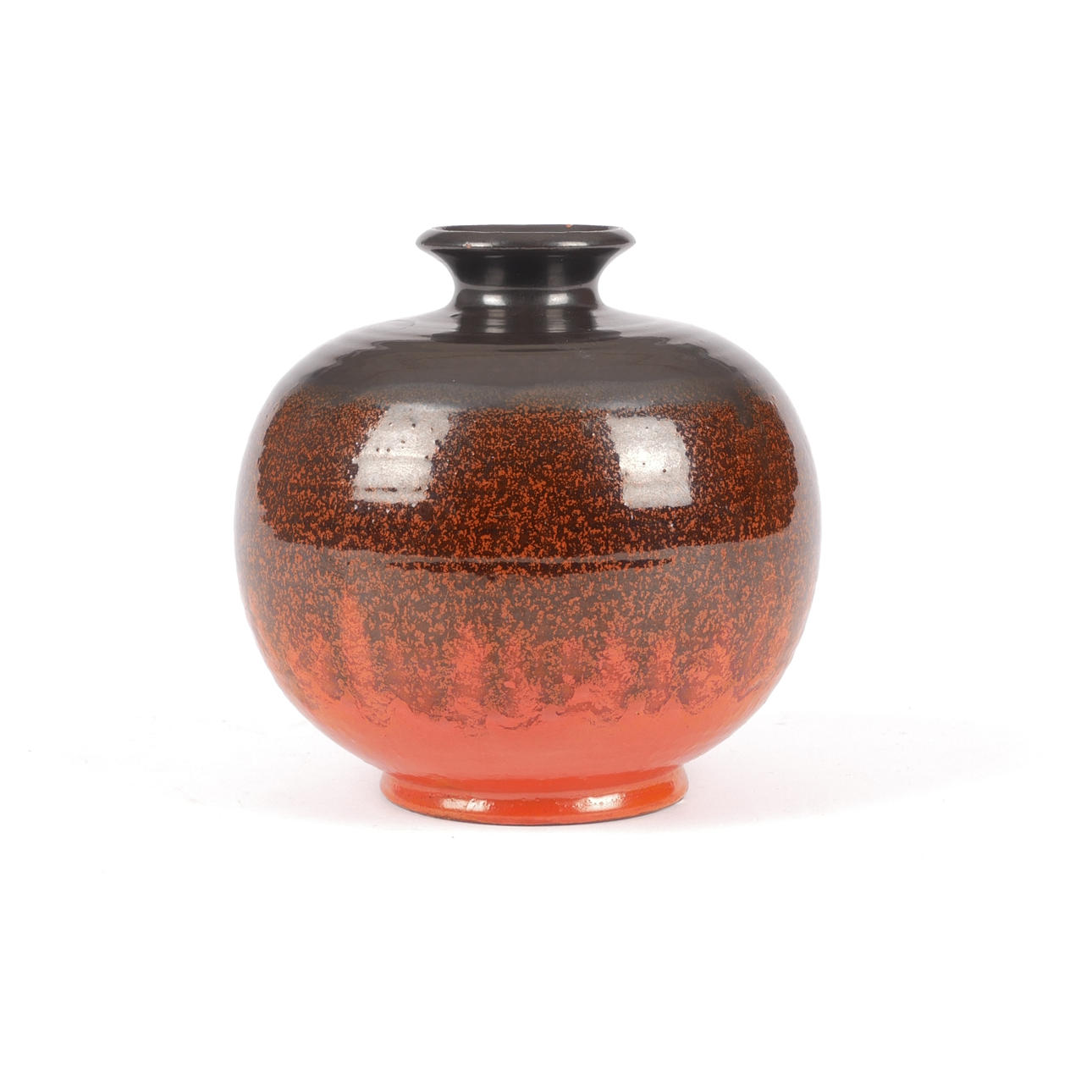 SVANTE KAEDE. A stoneware globe vase, 1930's, signed.