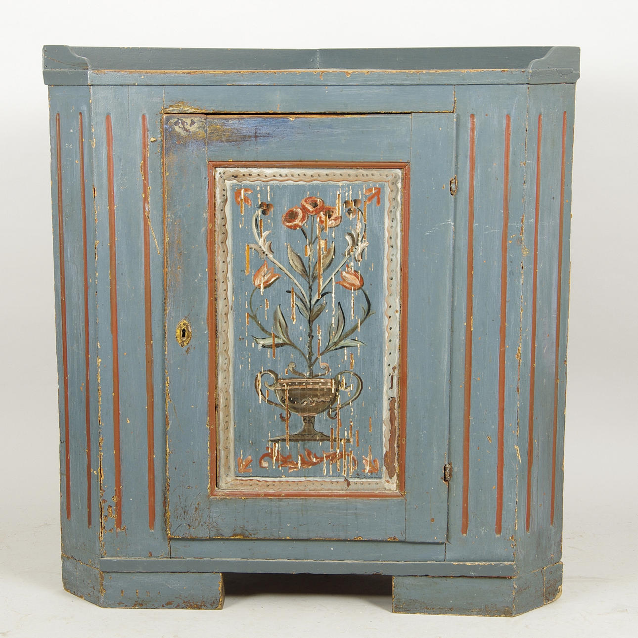 HÖRNSKÅP, allmogemålat, 1800-tal.