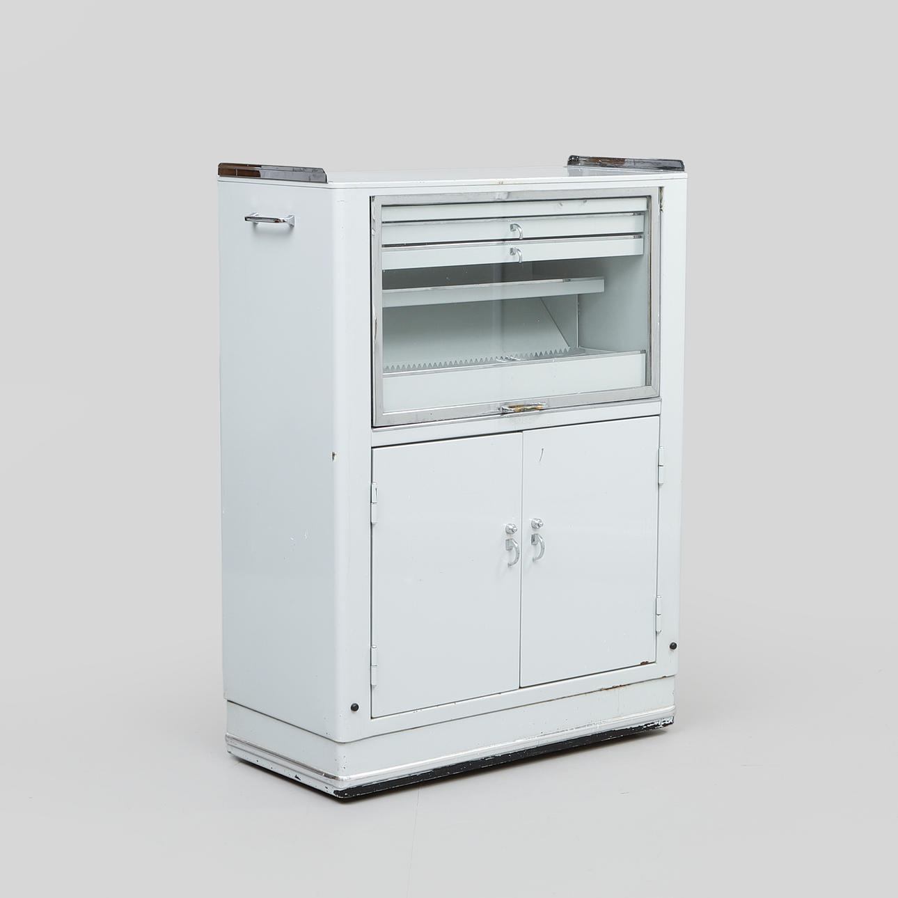 A Baisch dental cabinet, circa mid 20th century.