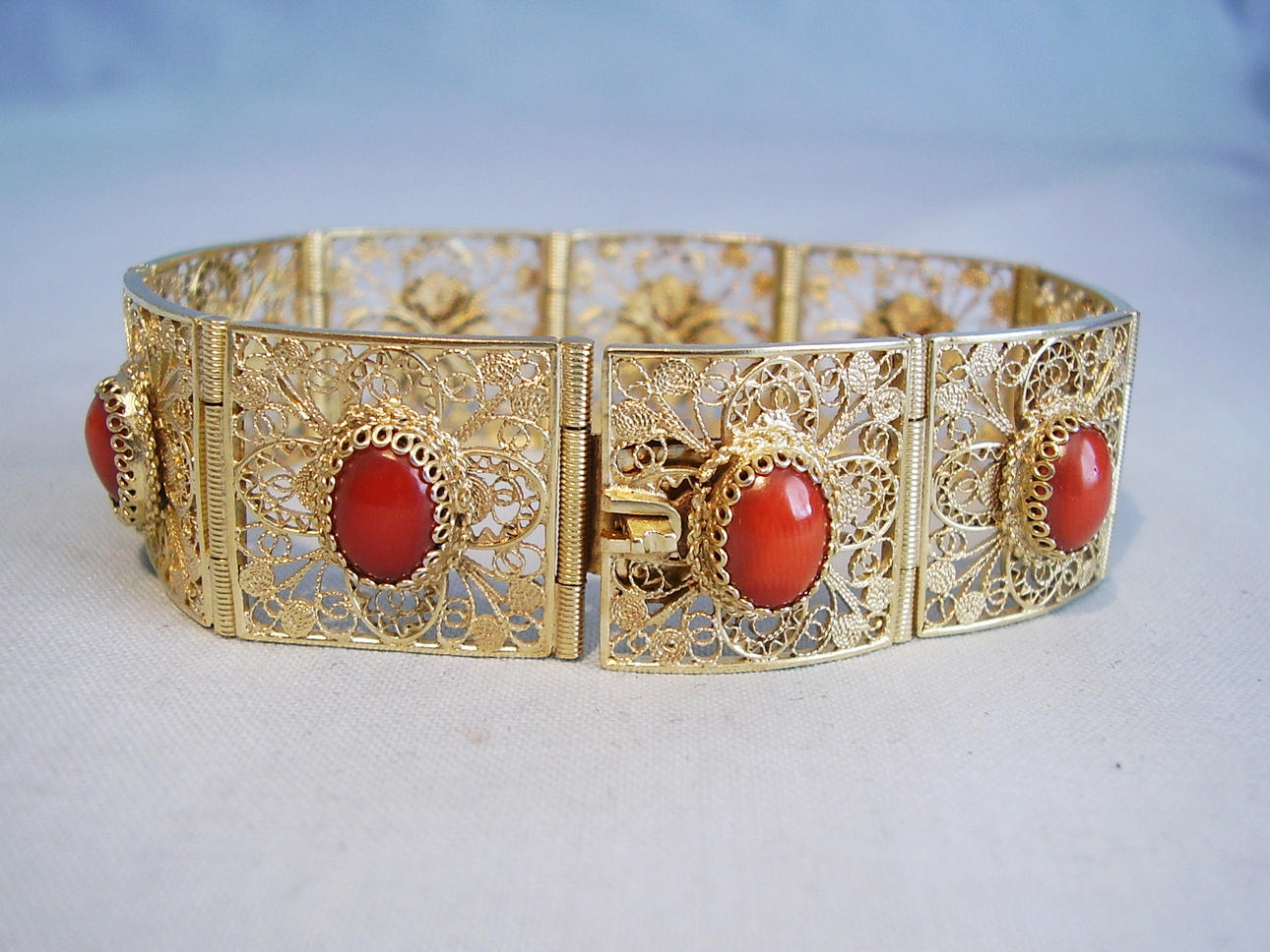ANTIK MORO CORAL ARMBAND 800 silver guldpläterade Italien runt 1900/20.