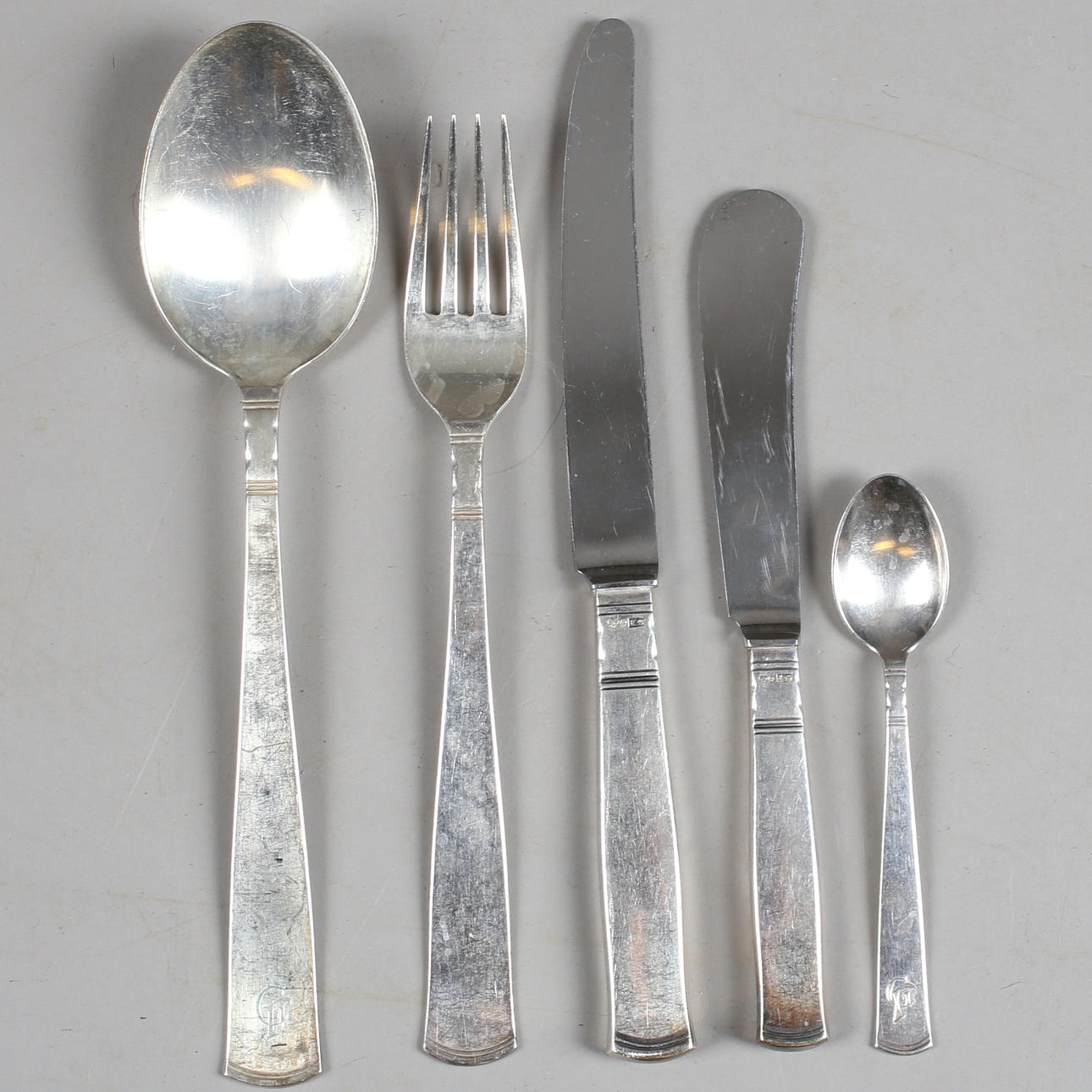 BESTICKSERVIS, silver, 45 delar, modell "Rosenholm", Guldsmedsaktiebolaget GAB, 1900-tal, totalvikt ca 1862 gram.