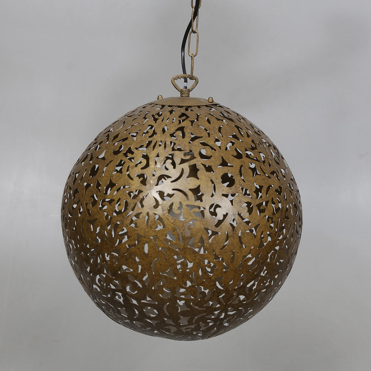 TAKLAMPA, By Rydéns samtida.