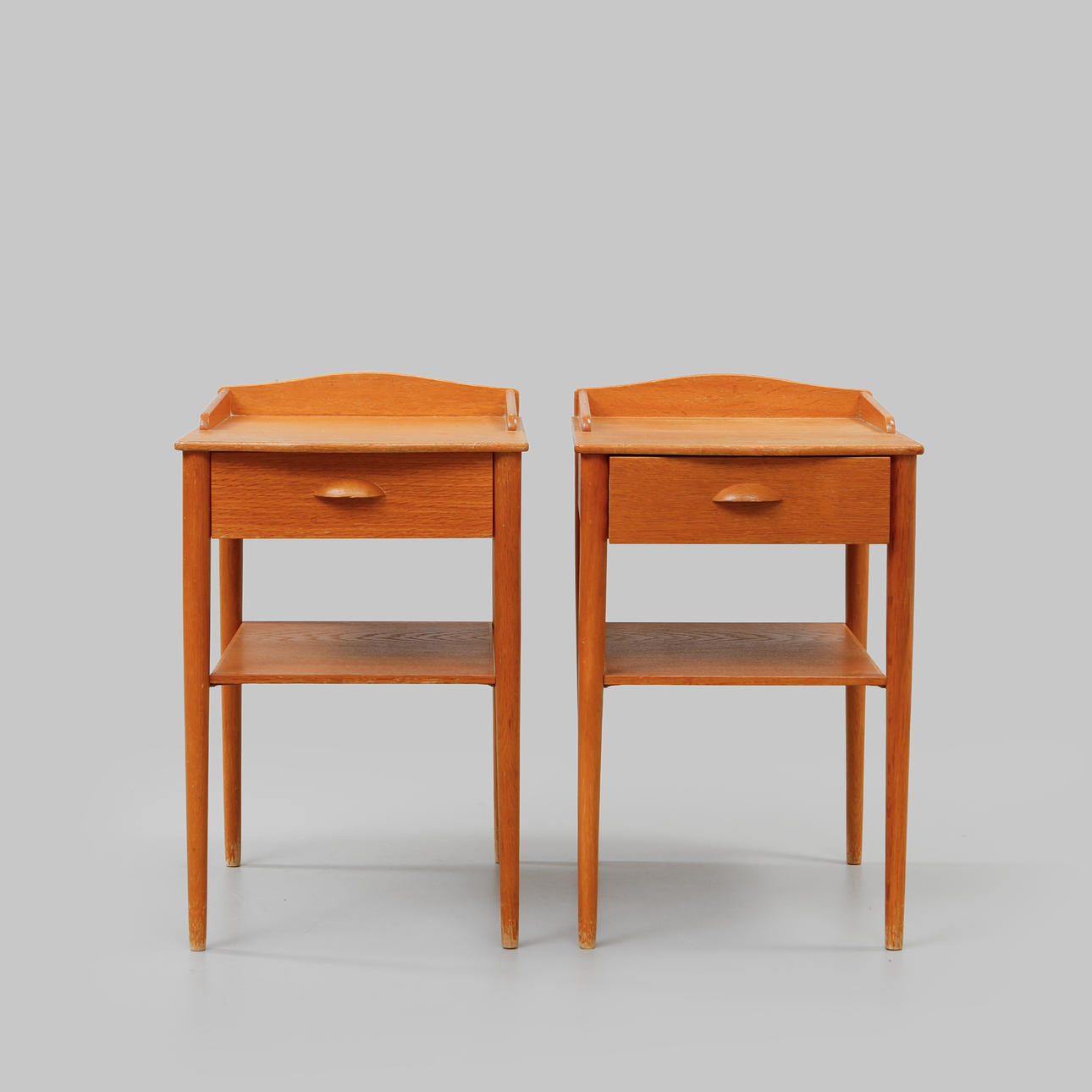 SÄNGBORD, ett par, AB Erik Andersson Möbelfabrik.