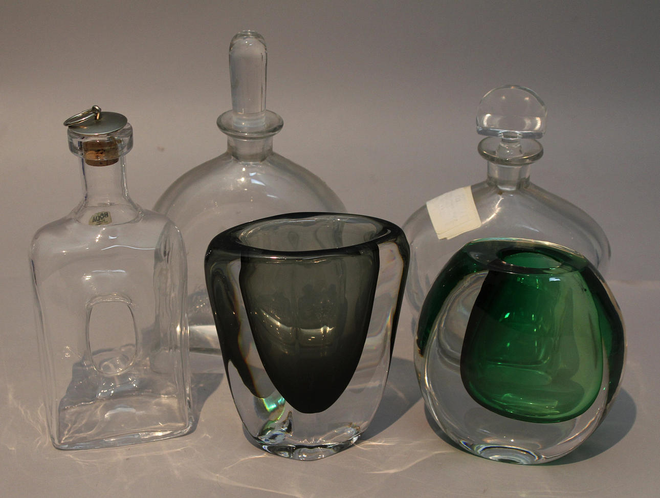 Parti glas. Vaser/Karaffer. Bl a Orrefors och Boda.