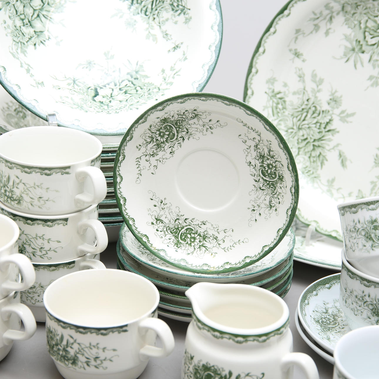 SERVISDELAR, 28 st, "Grön Anna", porslin, Rörstrand.