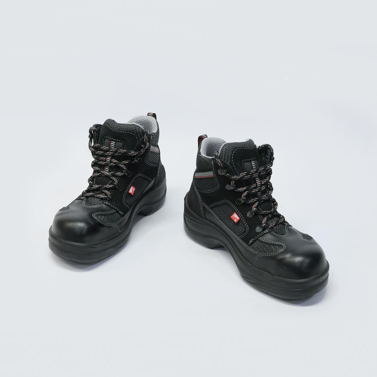 SIEVI, SAFETY BOOTS, A PAIR.