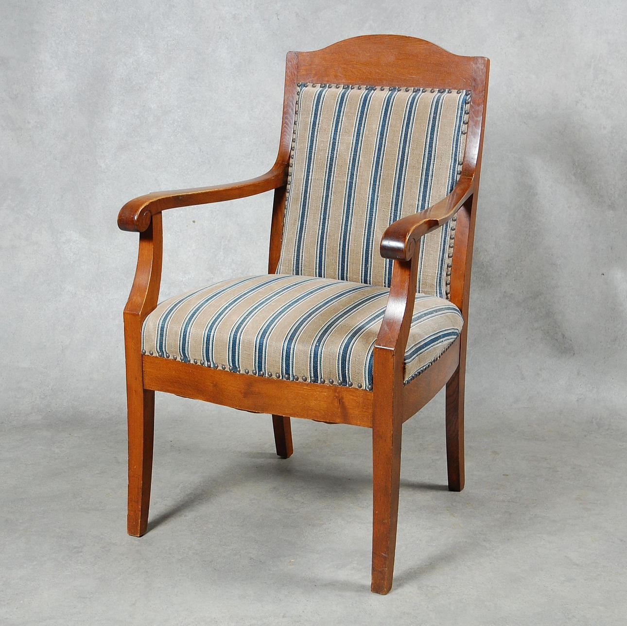 KARMSTOL, jugend, 1900-talets början.