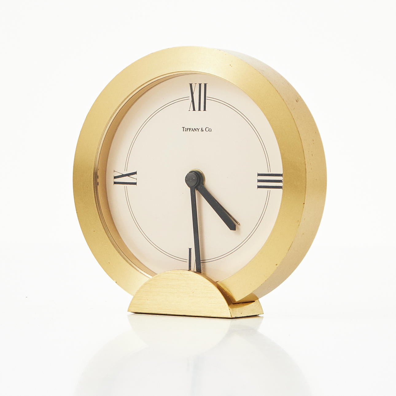 TIFFANY & CO. Table clock, brass.