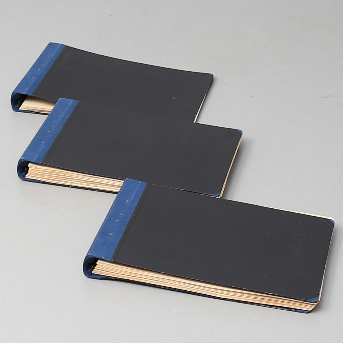 TÄNDSTICKSETIKETTER, 3 st album.