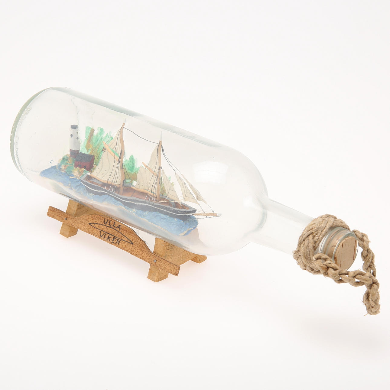 FLASKSKEPP innehåller diorama, Torsten Lind Ålem.