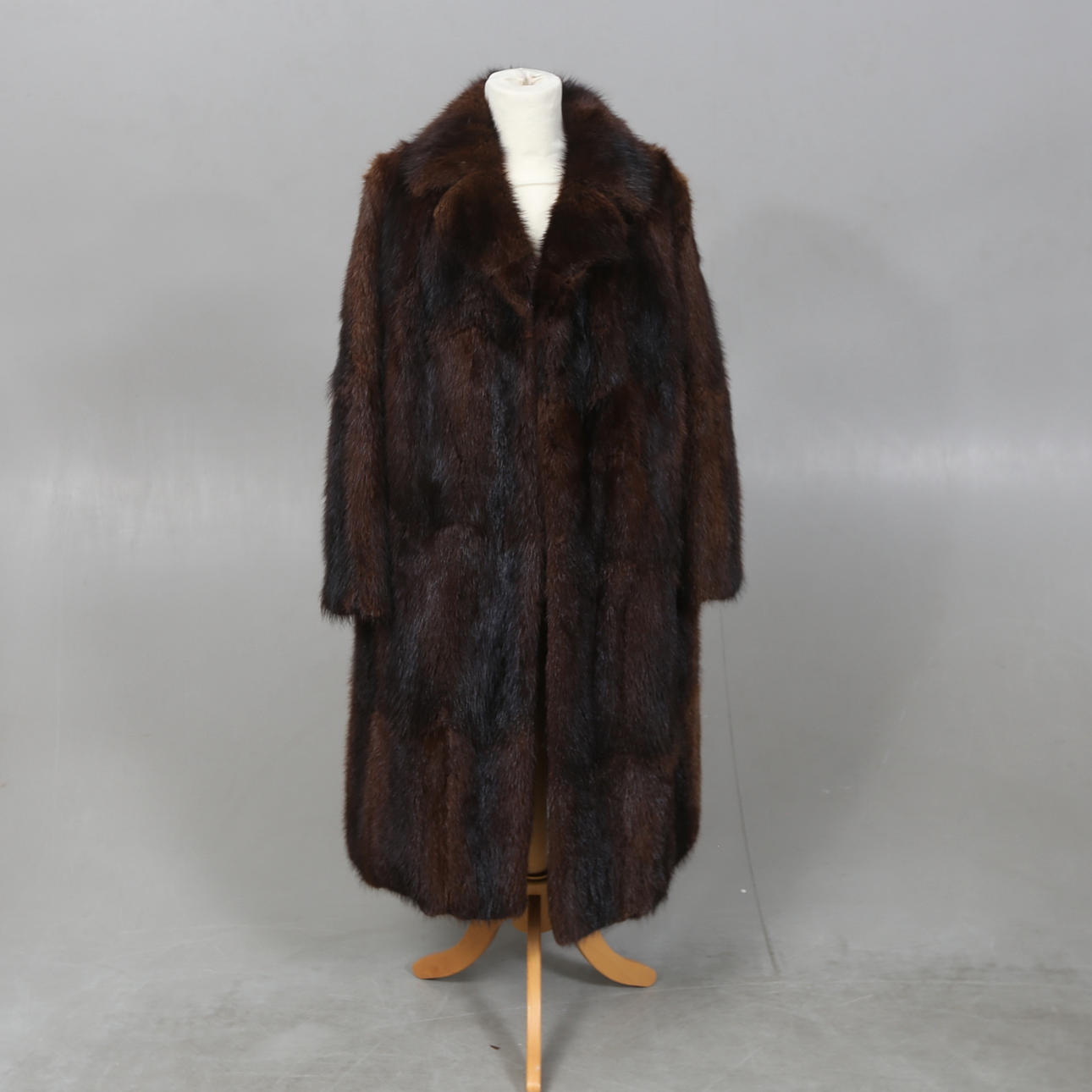 MINKPÄLS, Päls Bruno.