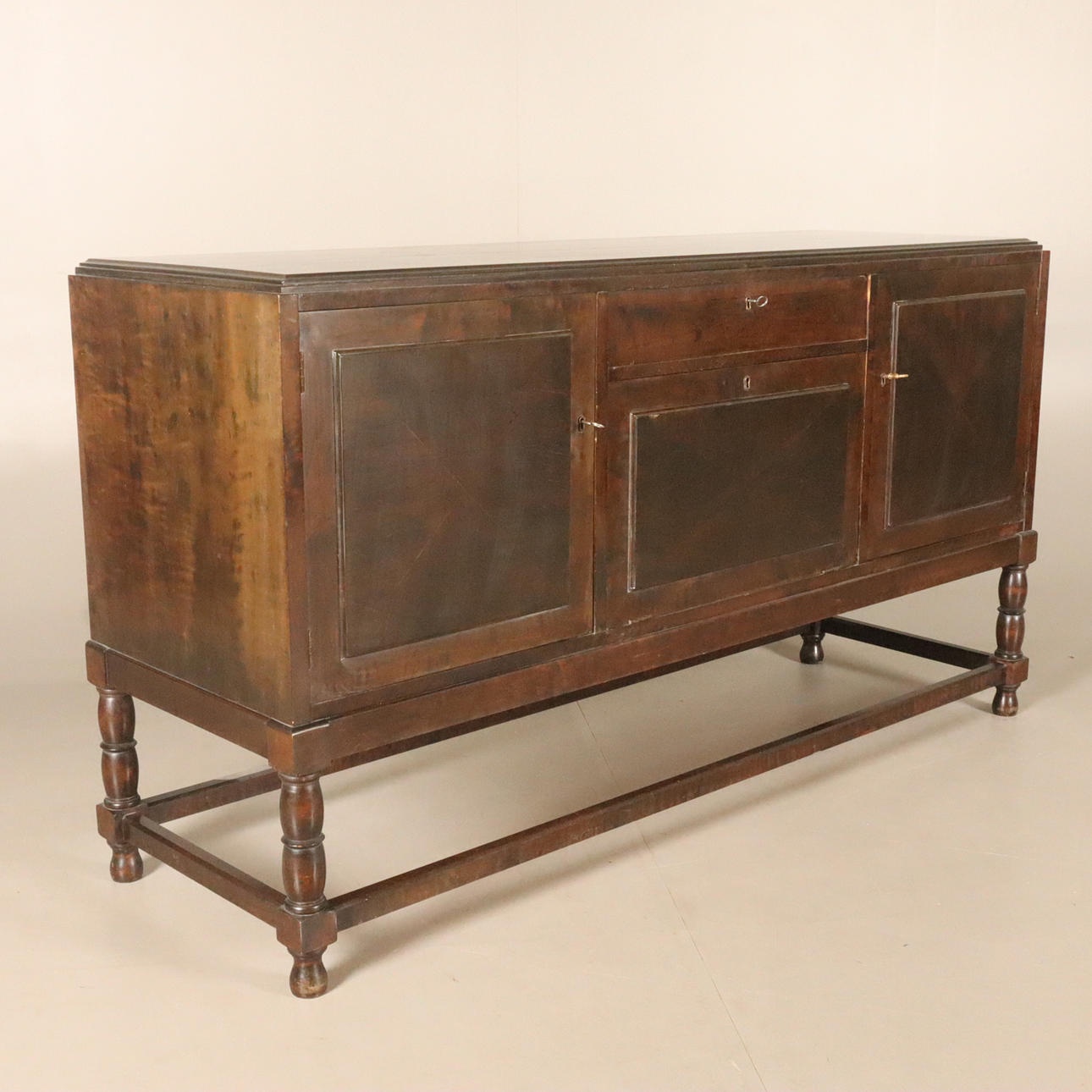 APARADOR, estilo inglés.