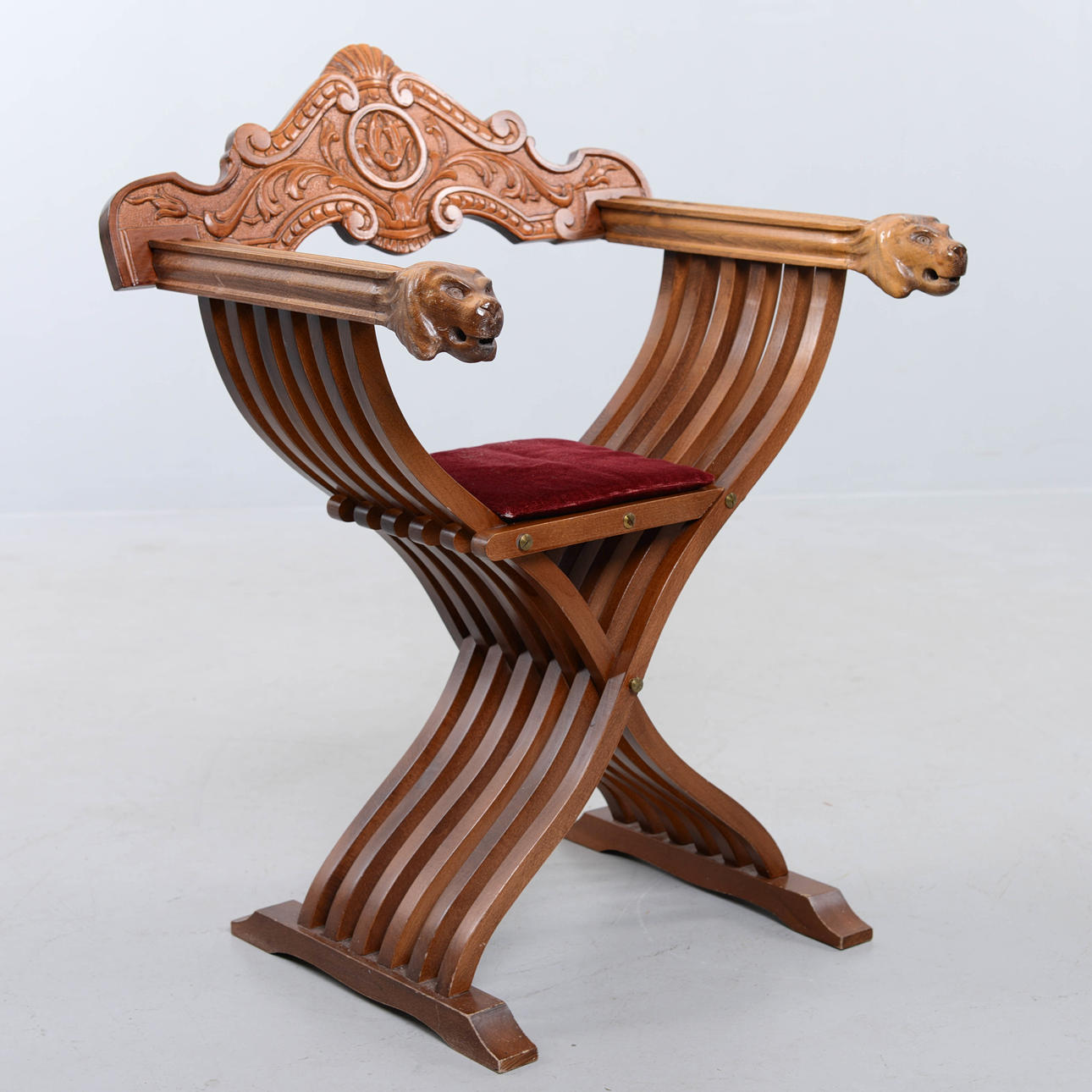 DANTESTOL, nyrenässansstil, 1900-tal.