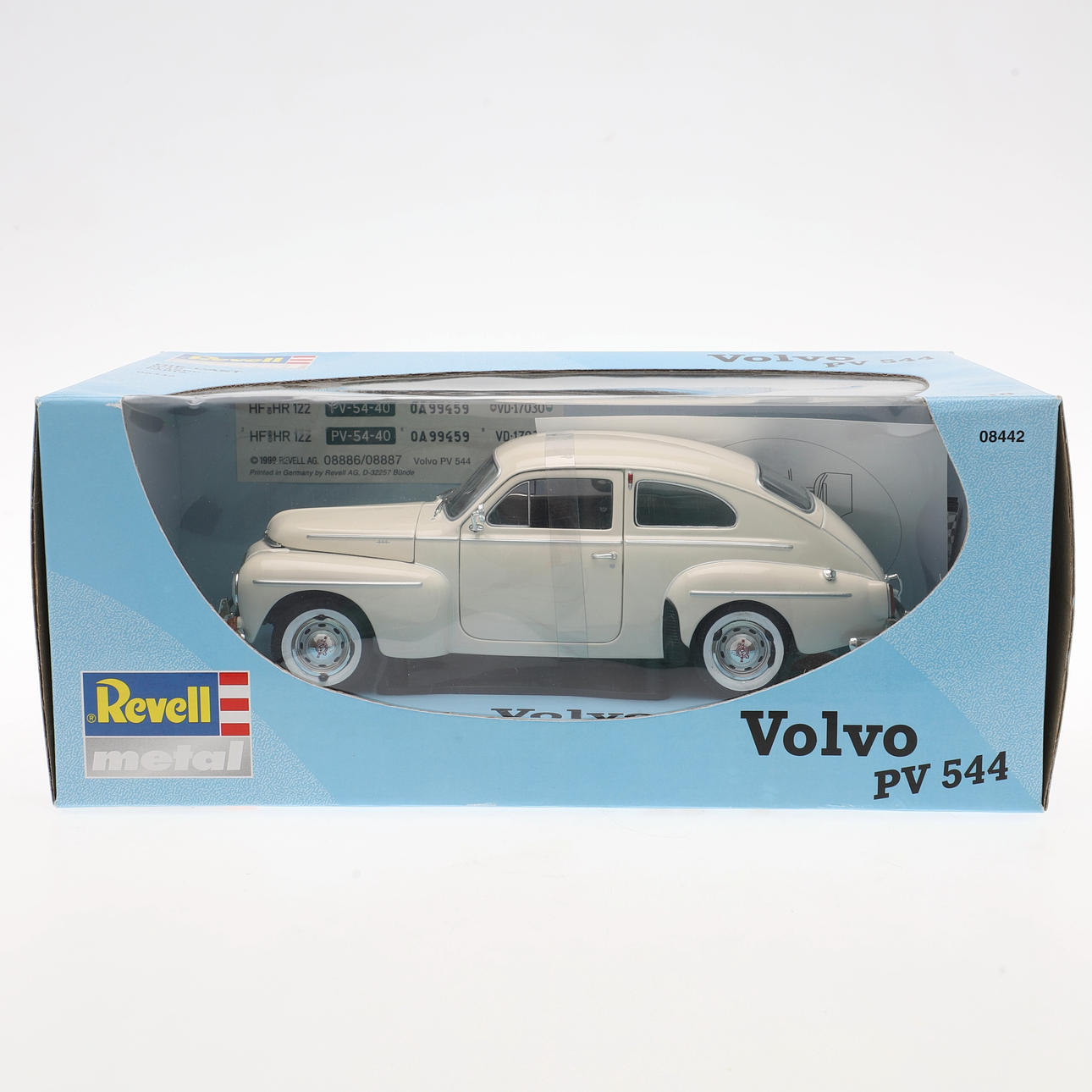 MODEL CAR, metal, Volvo PV 544, scale 1:18, Revell. Toys - Toys