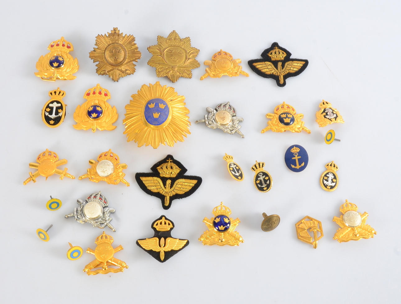 PARTI SVENSKA MILITÄRA MÖSSMÄRKEN.