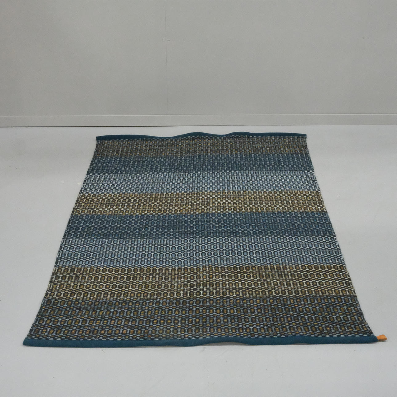MAJA JOHANSSON STARANDER. THROW HALL, WOOL CARPET, “MUSE”.