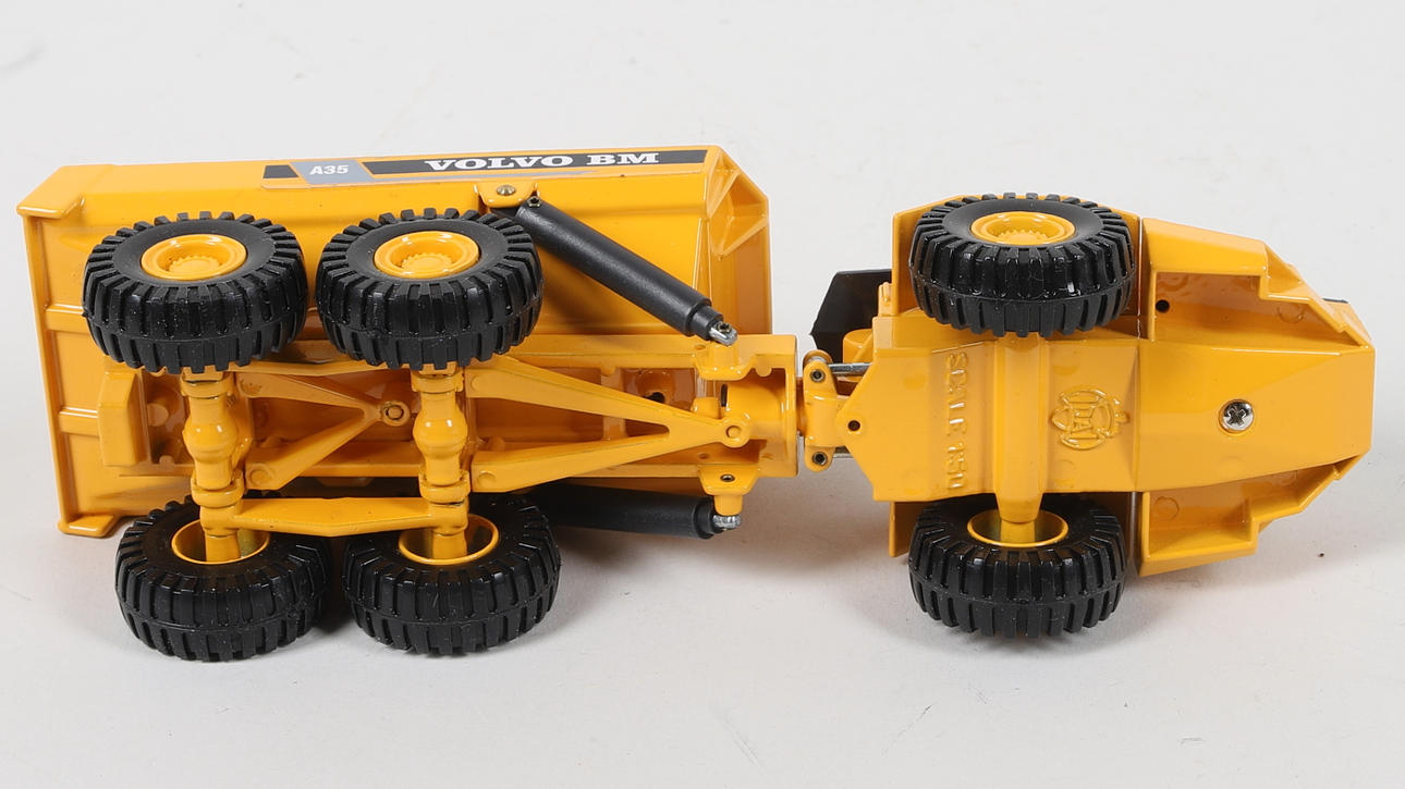ミニカー volvo BM A35 MODEL CAR, Volvo BM A35, Joal, 1:50 scale. Toys - Toys