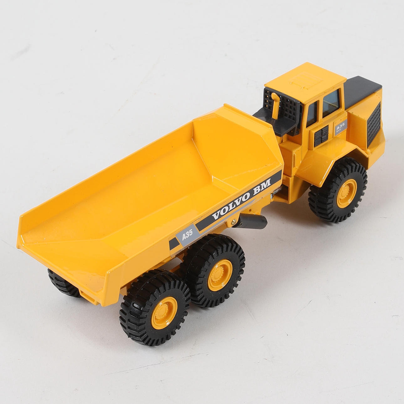 ミニカー volvo BM A35 MODEL CAR, Volvo BM A35, Joal, 1:50 scale. Toys - Toys