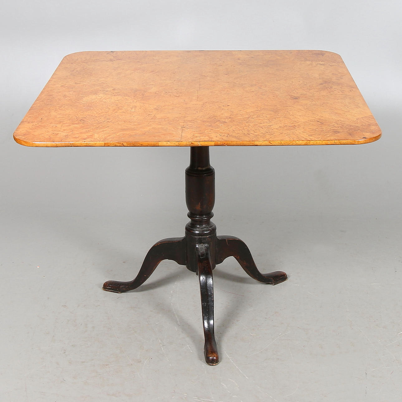 FÄLLBORD, alrotsfanér, 17/1800-tal.