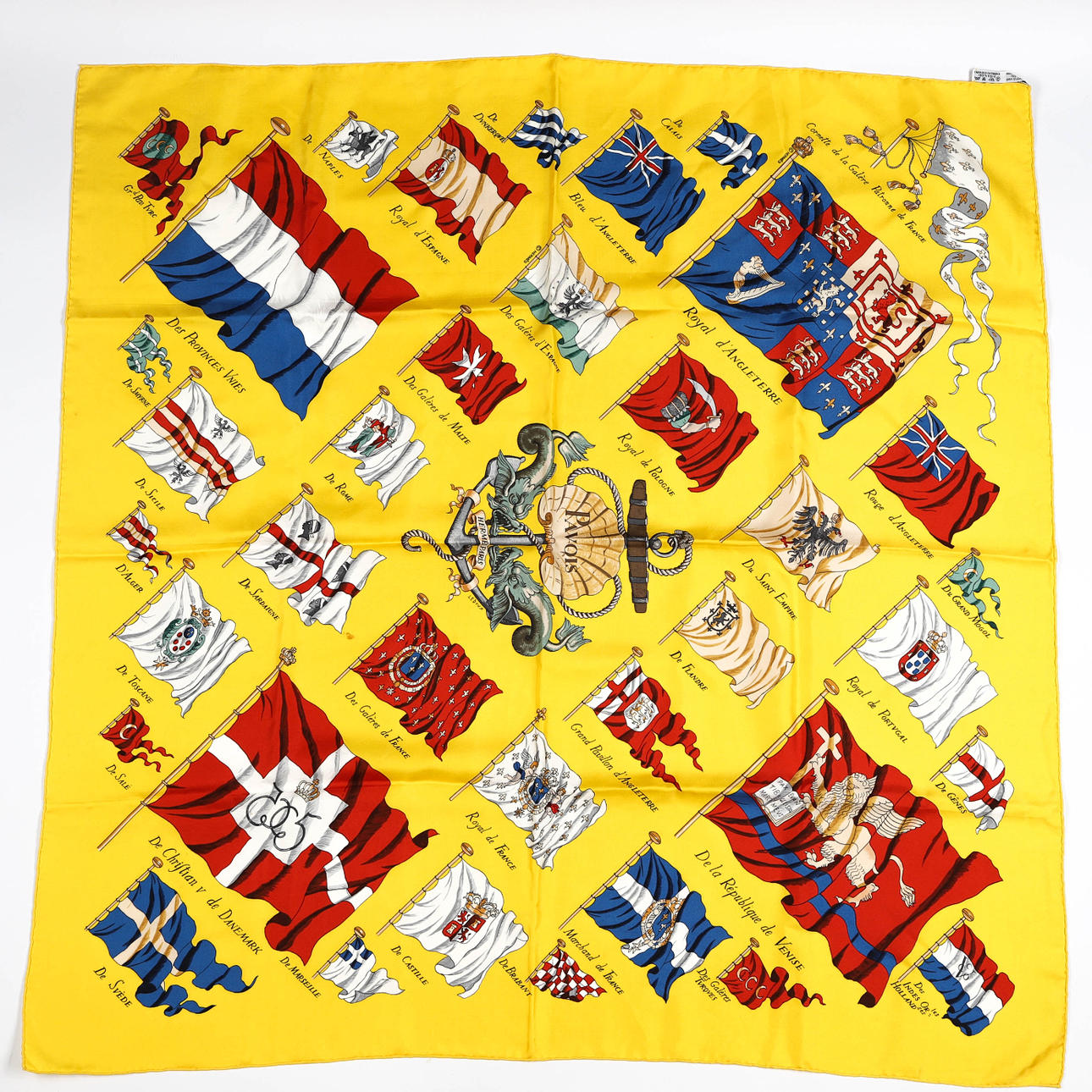 HERMÈS „Pavois“, Halstuch, Seide, Design Philippe Ledoux, Paris.