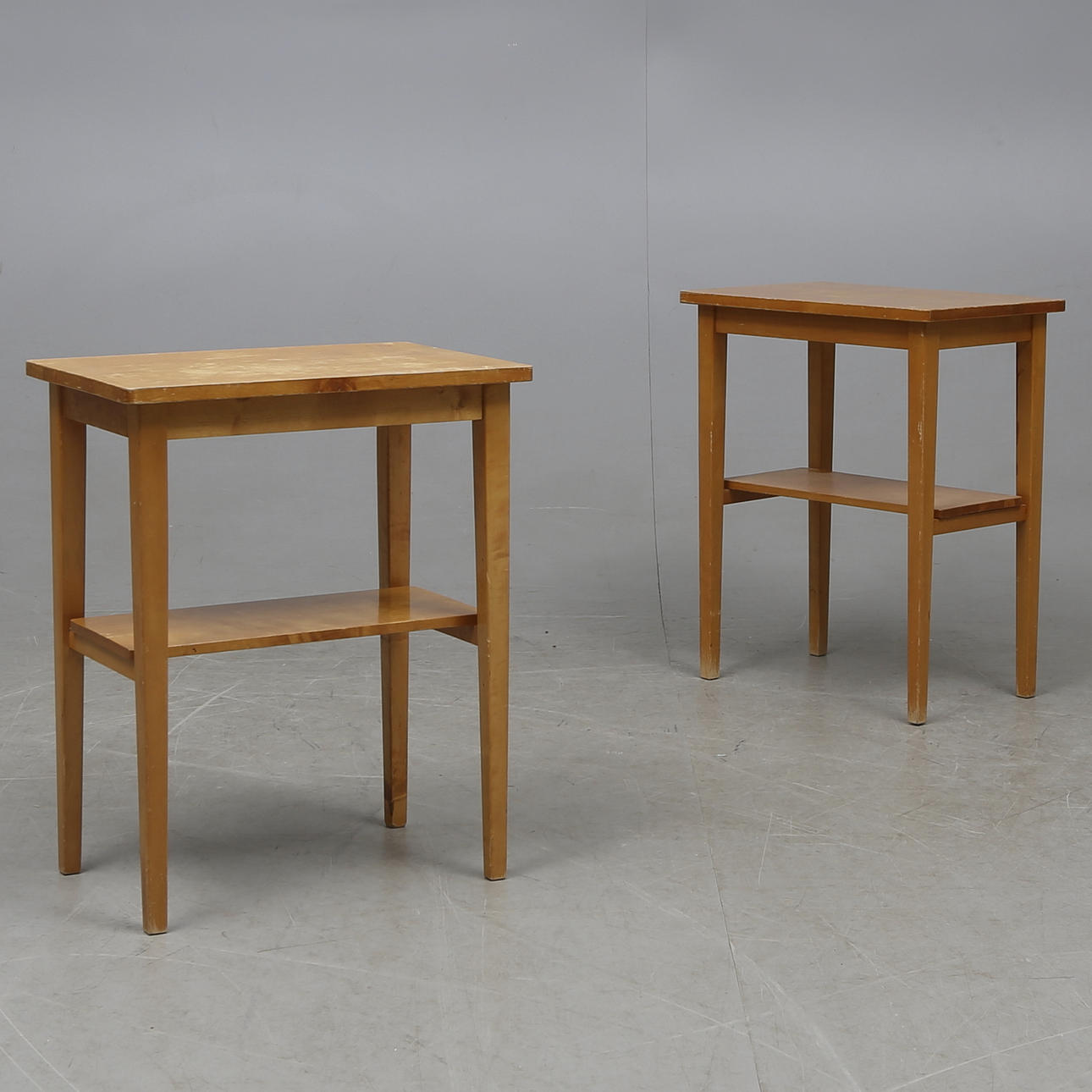 BORD, ett par, björk, 1900-talets mitt.