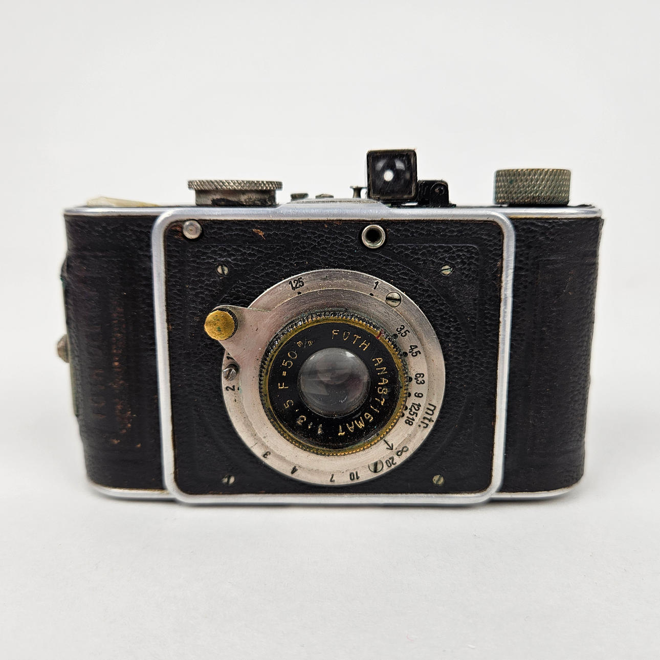 A 1930s/40s Foth Derby camera.