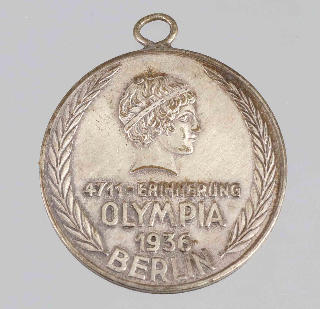 ERINNERUNGS-MEDAILLE OLYMPIA BERLIN 1936.