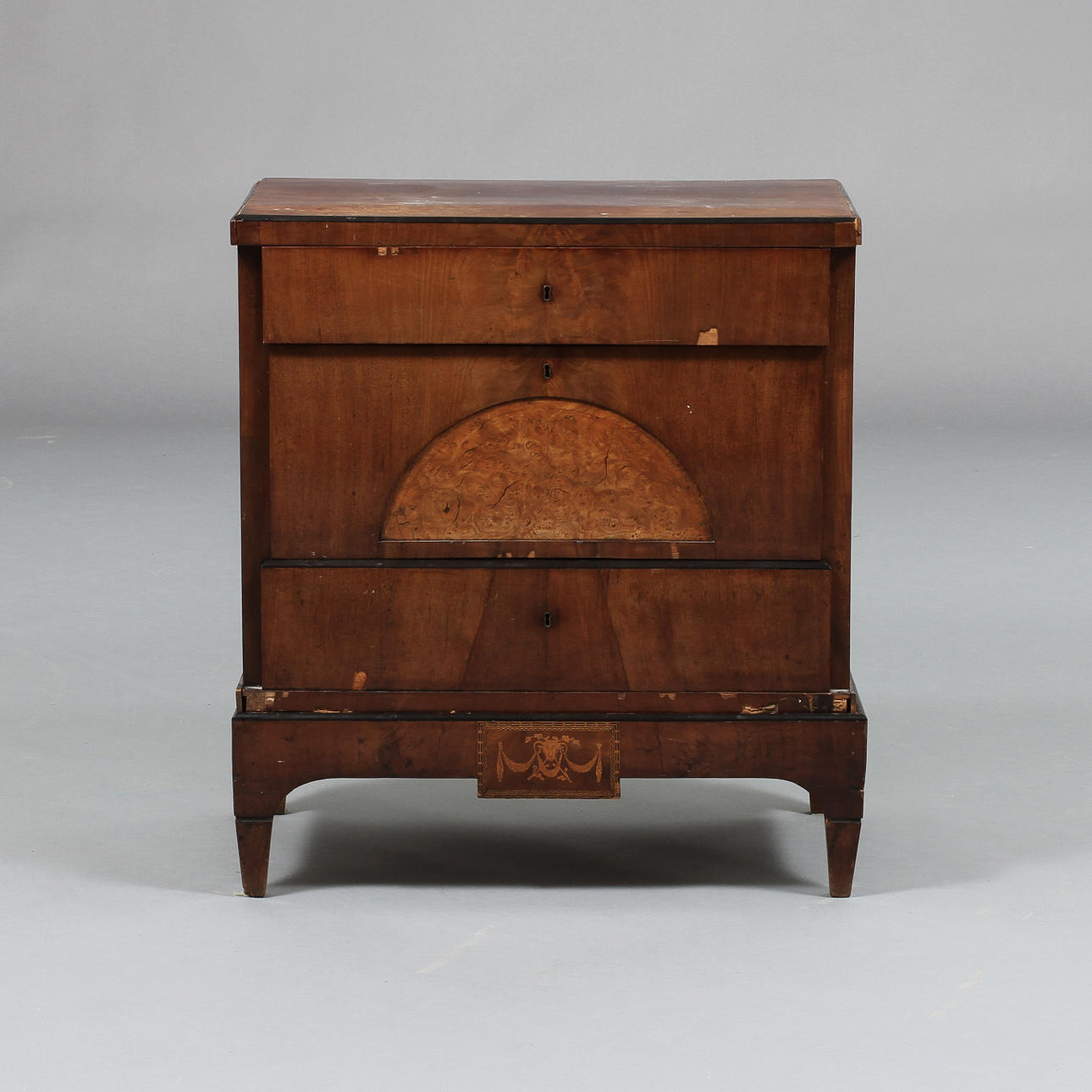 BYRÅ, empire, 1800-tal.