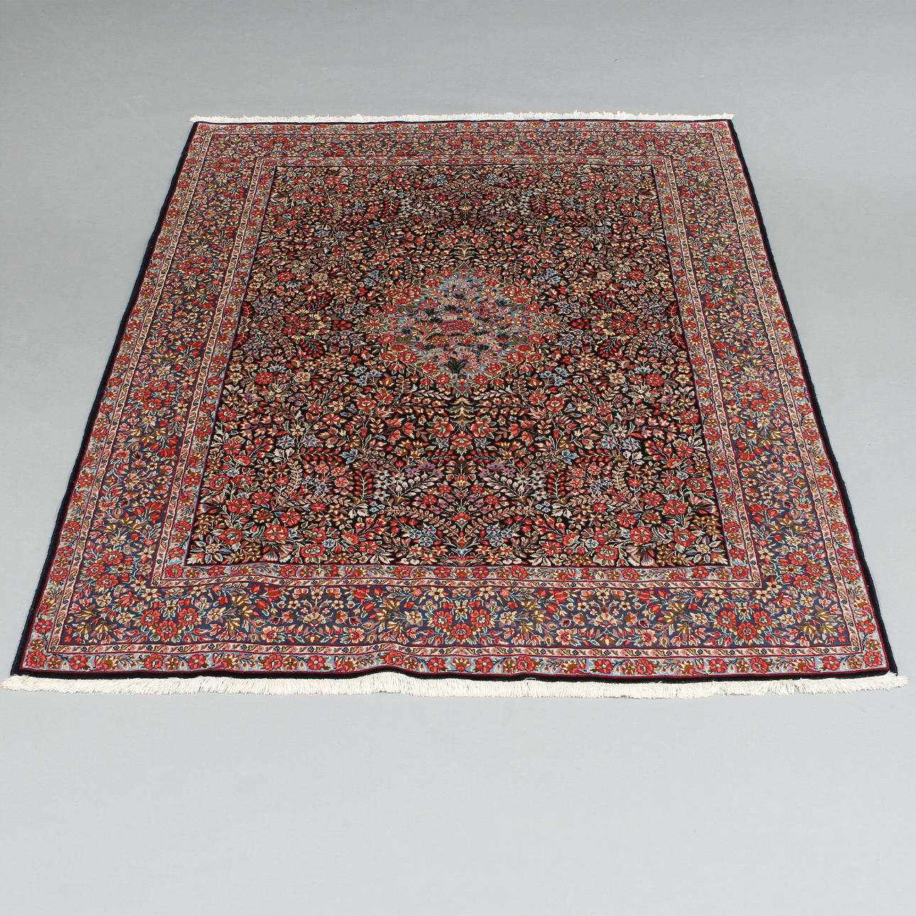 MATTA, orientalisk, 270 x 180.