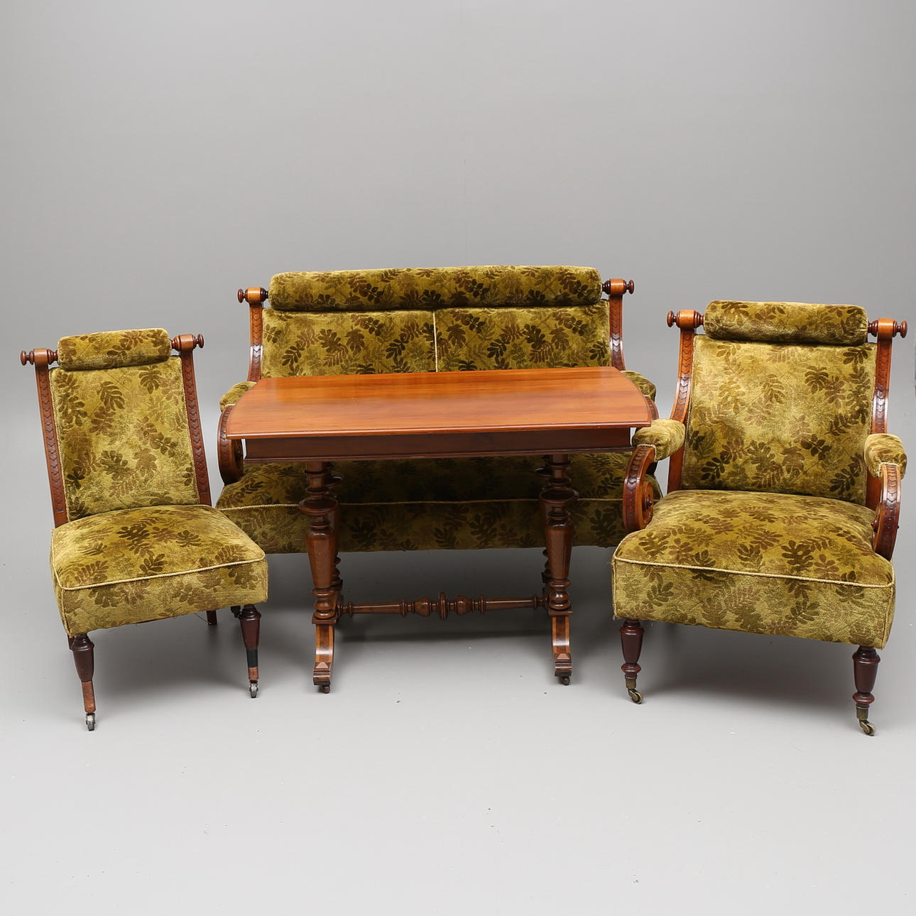 SALONGSMÖBEL sent 1800-tal.