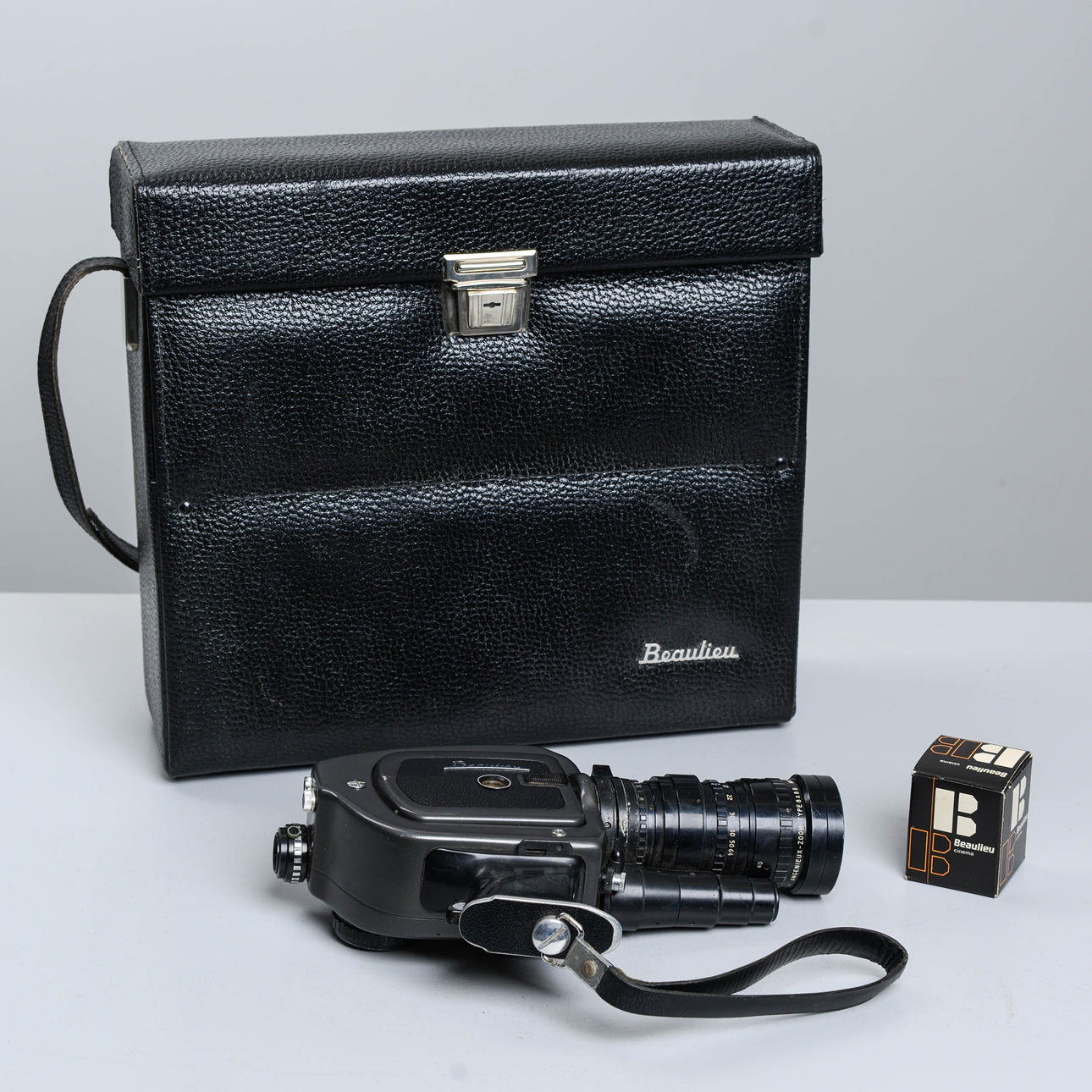 FILM CAMERA Beaulieu 4008 ZM.