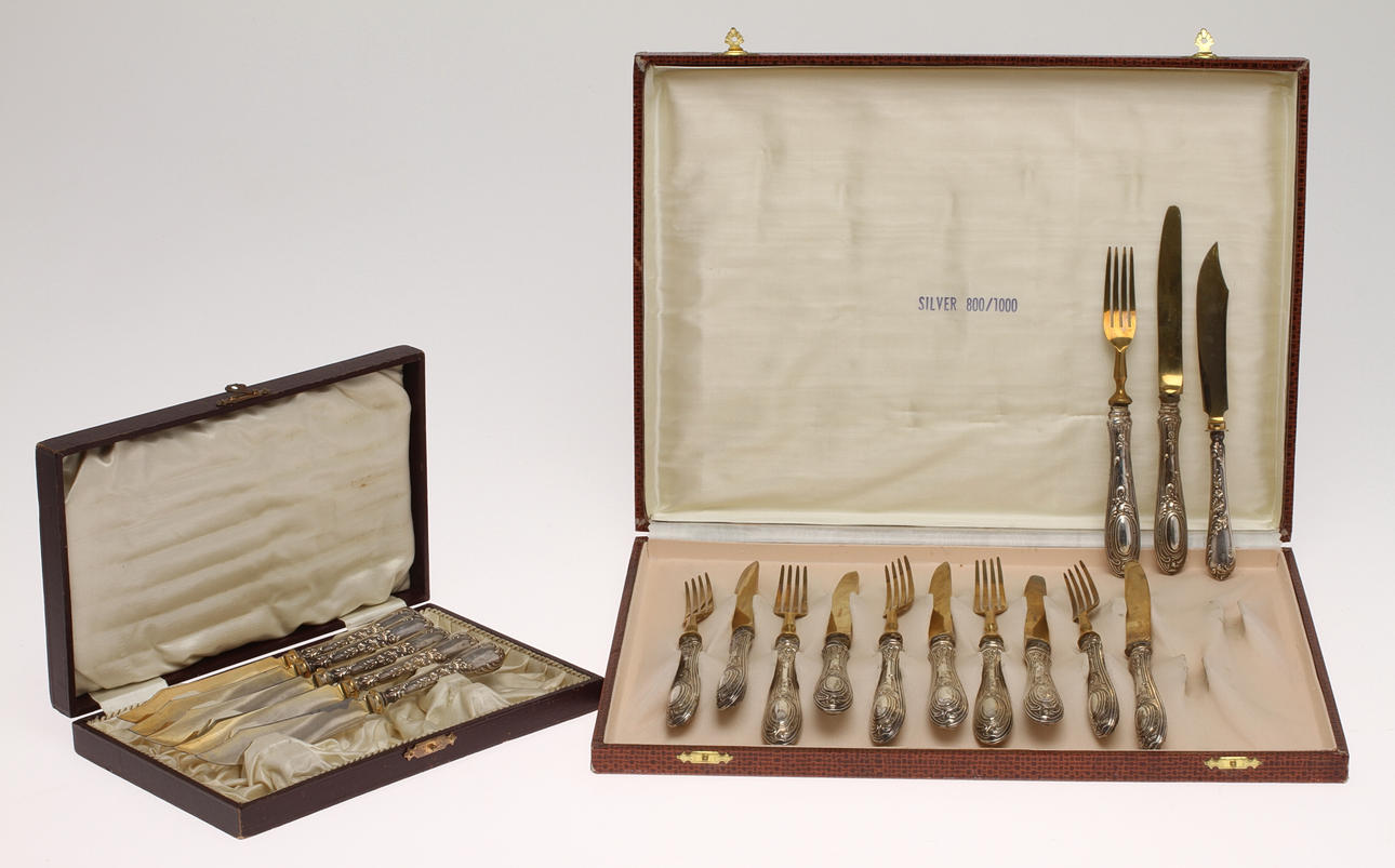 BESTICK, 18 delar, i schatull, bla. Solingen.