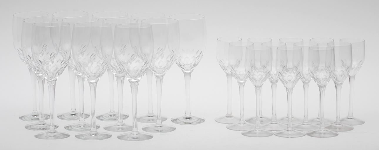 VINGLAS, 24 st, "Prelude", Nils Landberg, Orrefors.