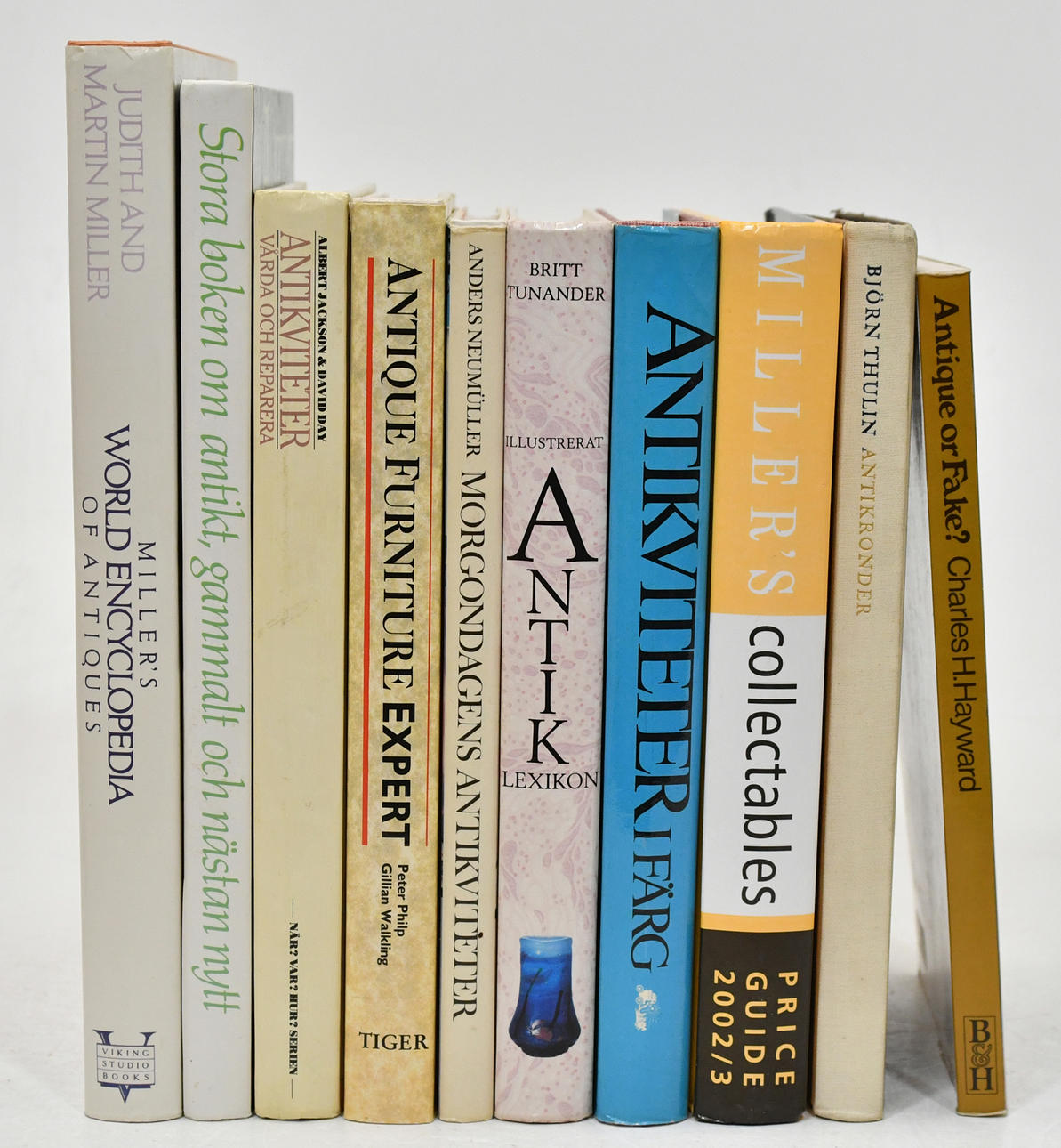 Böcker om antikviteter. 10 Volymer.