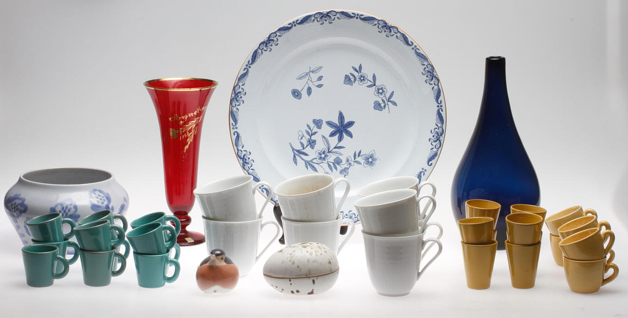 GLAS och KERAMIK, bland annat Rörstrand, 1900-tal.