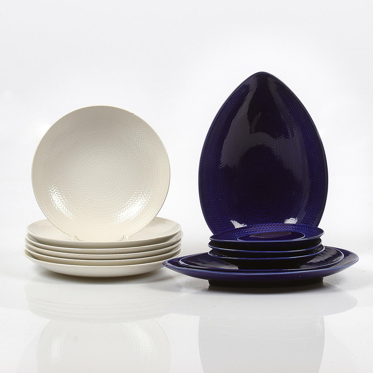 SERVISDELAR, 13 delar, porslin, "Blå Eld", Herta Bengtsson, Rörstrand.