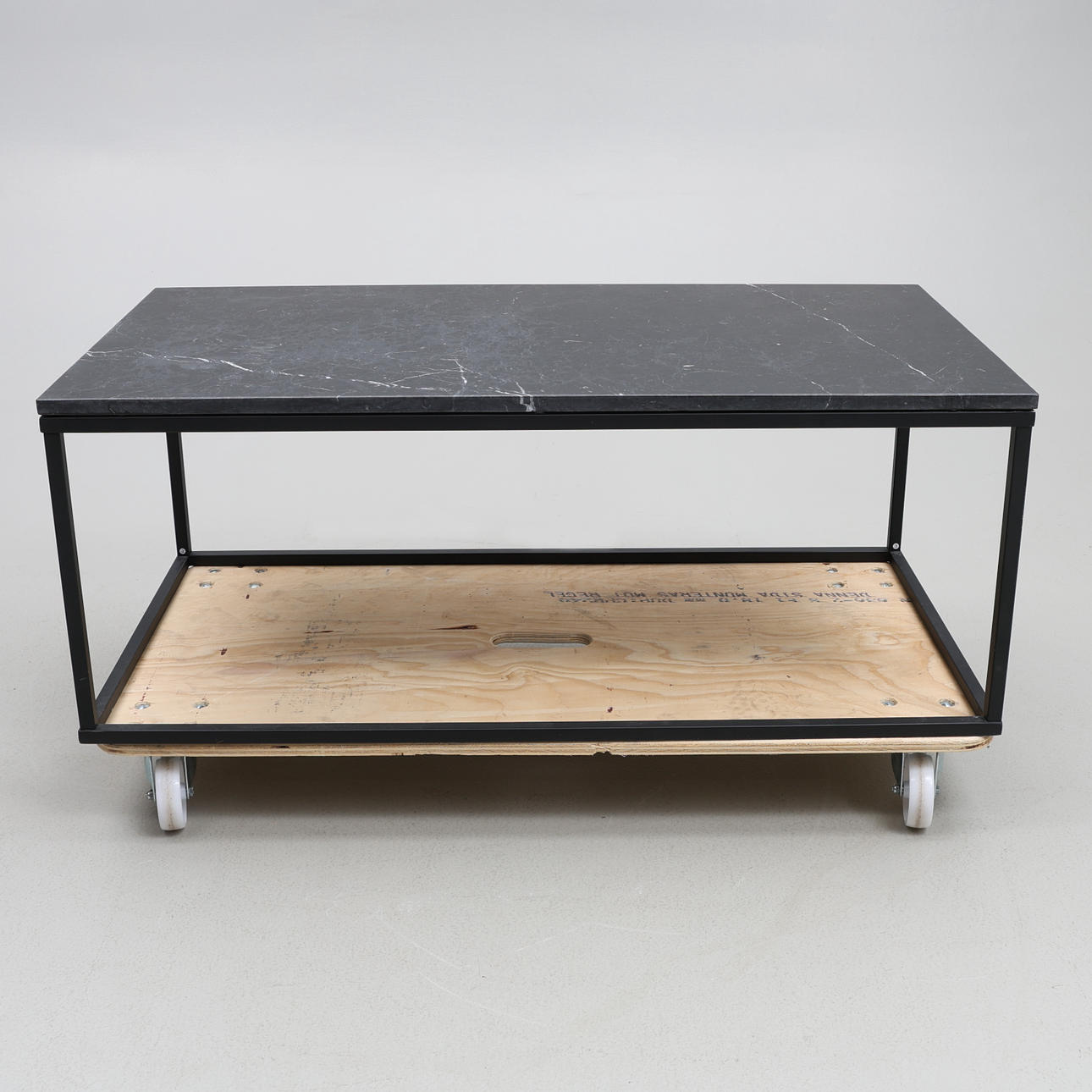 SOFFBORD. Amanda, Mio.