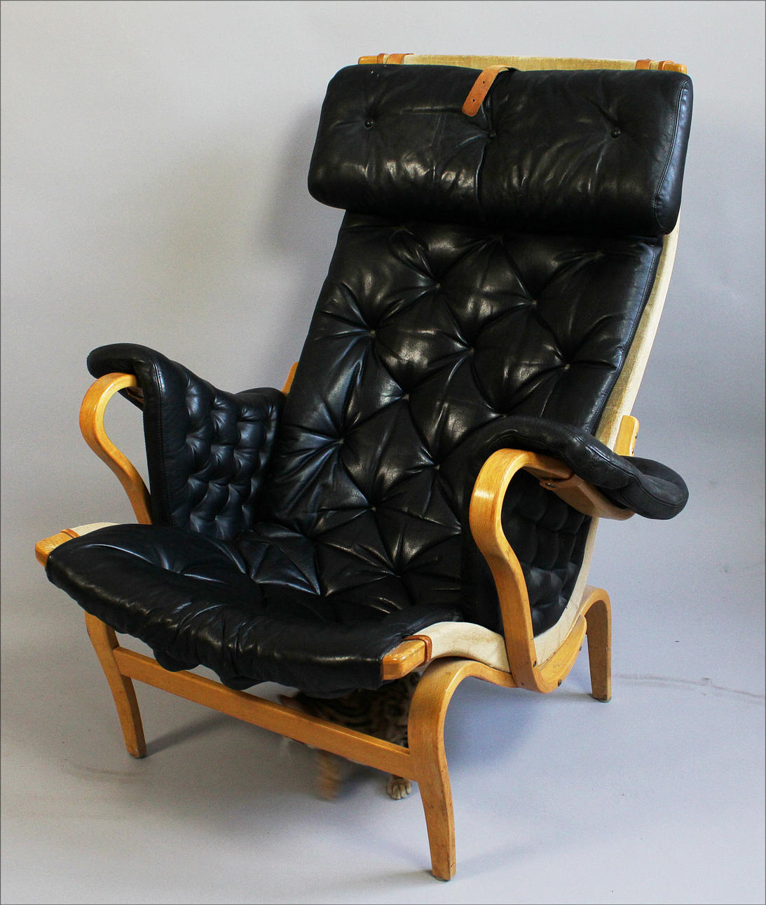 BRUNO MATHSSON. FÅTÖLJ, "Pernilla", Bruno Mathsson.