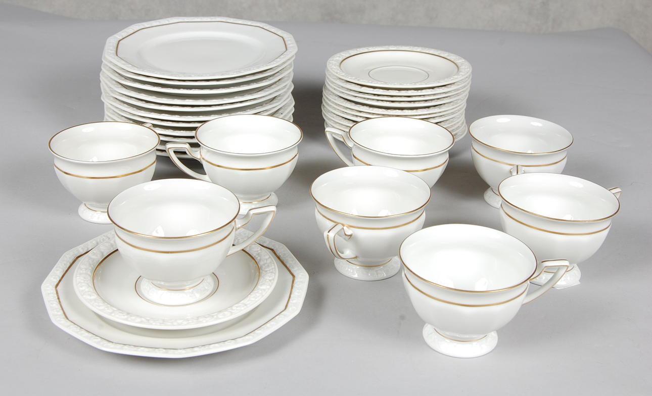 KAFFESERVISDELAR, 32 delar " Maria" Rosenthal.