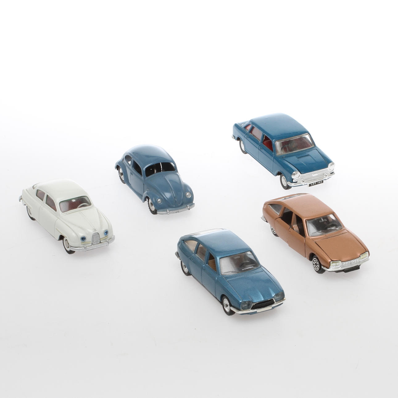 MODELLBILAR DINKY, TEKNO, SPOT-ON, NOREV och SOLIDO.