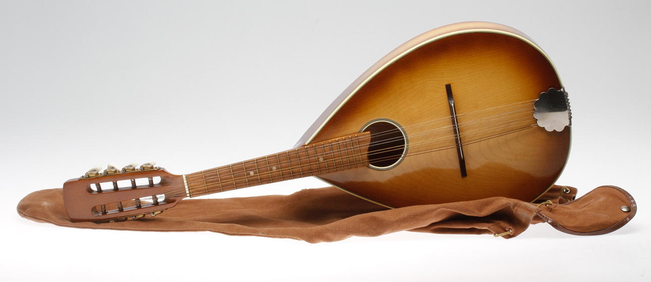 MANDOLIN, 1900-tal.