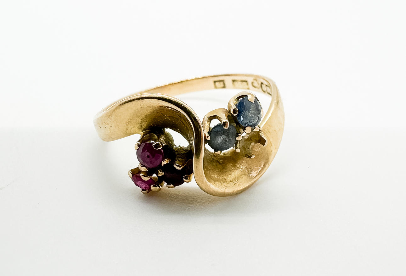 RING with stones, 18k gold.