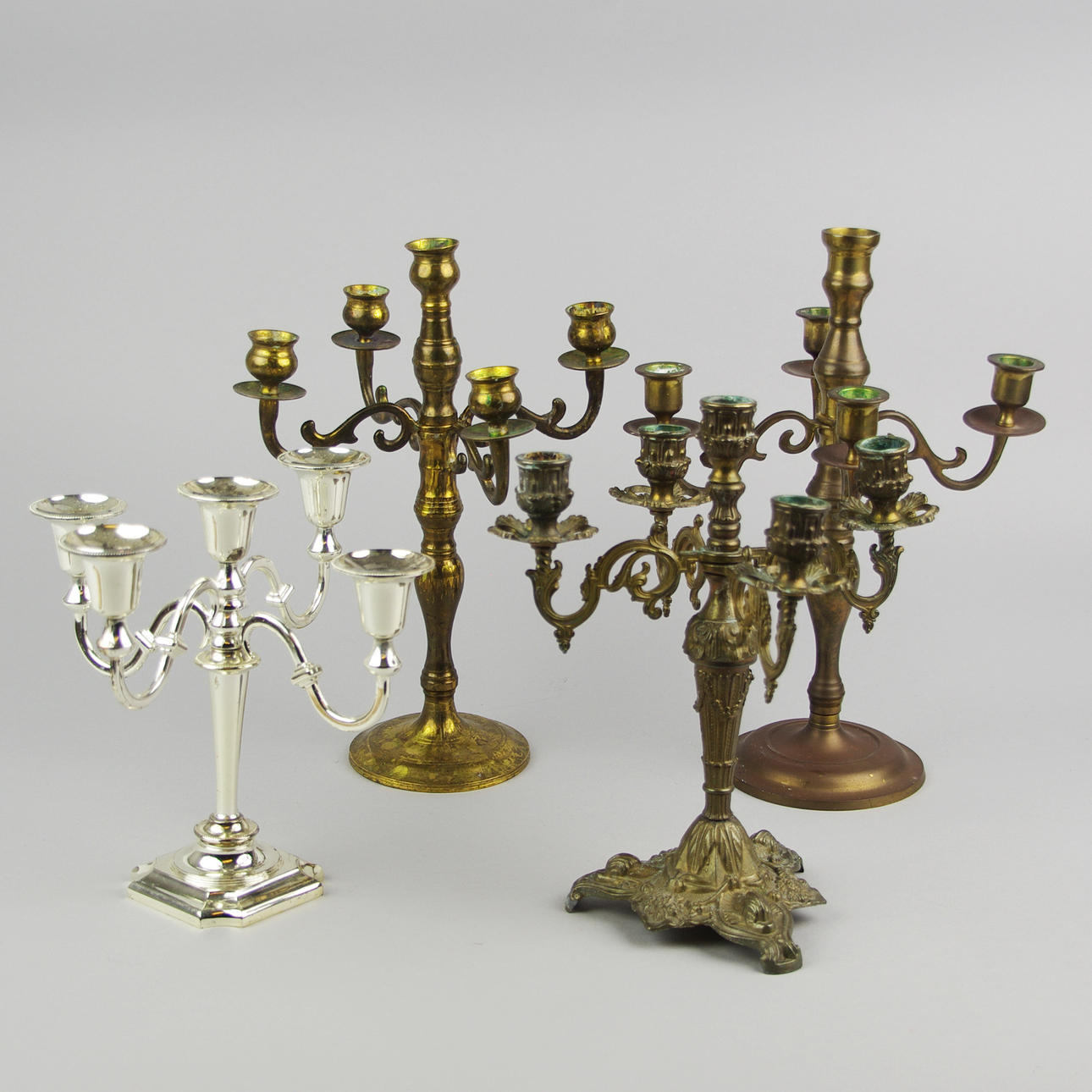 KANDELABRAR, 4 stycken, mässing/koppar m.m.