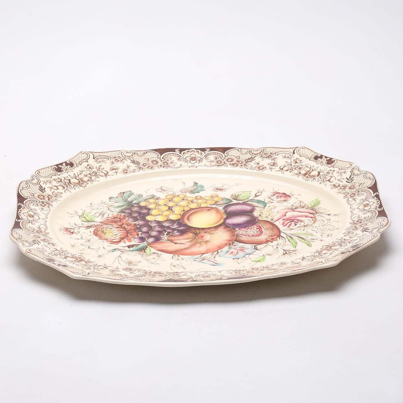A ceramic “Windsor ware” dish, Johnson Bros, England.